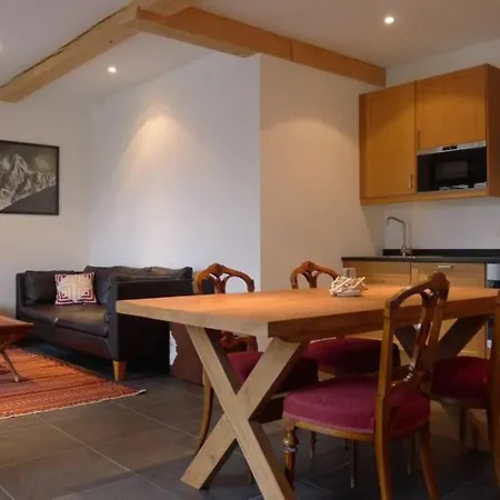 Stylish Traditional Chalet With Modern Amenities