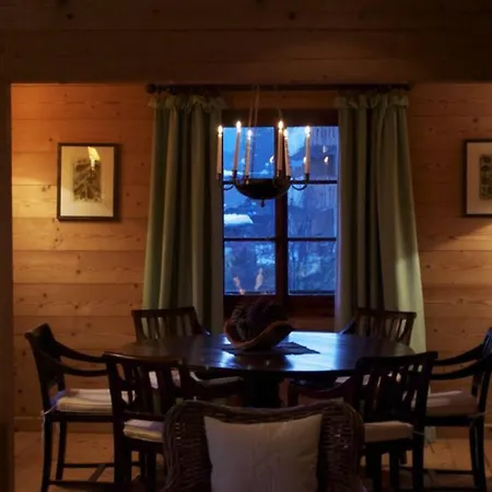 Stylish Traditional Chalet With Modern Amenities Chalet